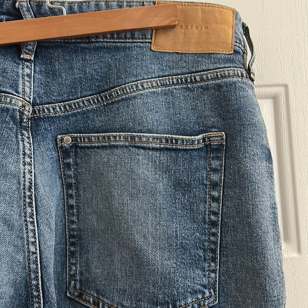 H&M mom jeans size L